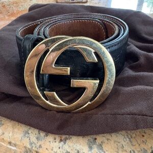 Gucci Black Belt with Gold Logo Buckle